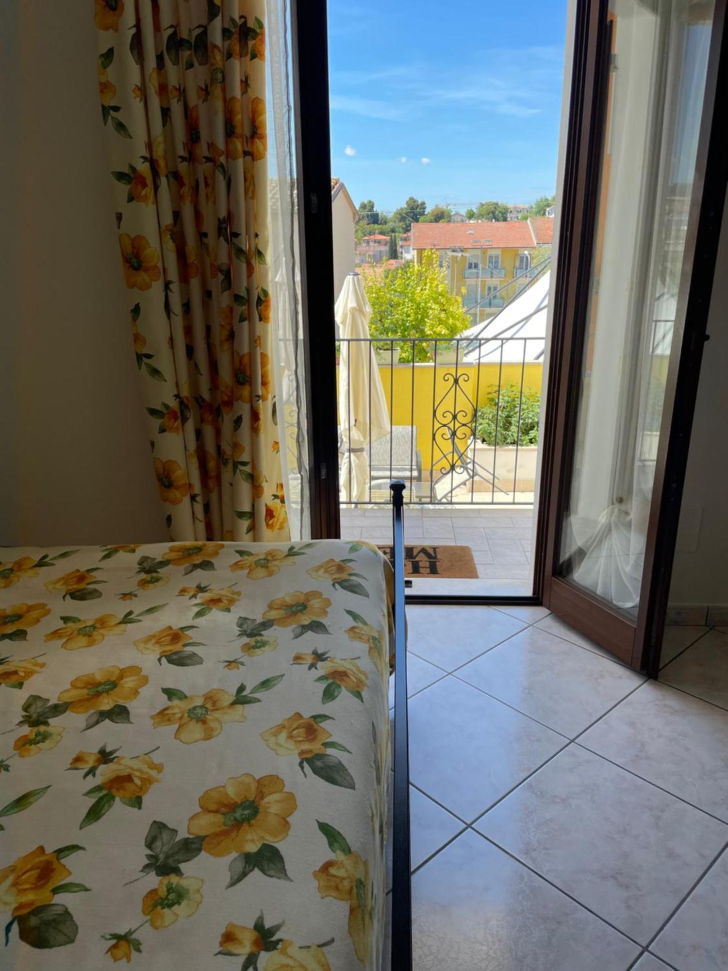 Arra Camere Sirolo - Rooms & Suite エクステリア 写真